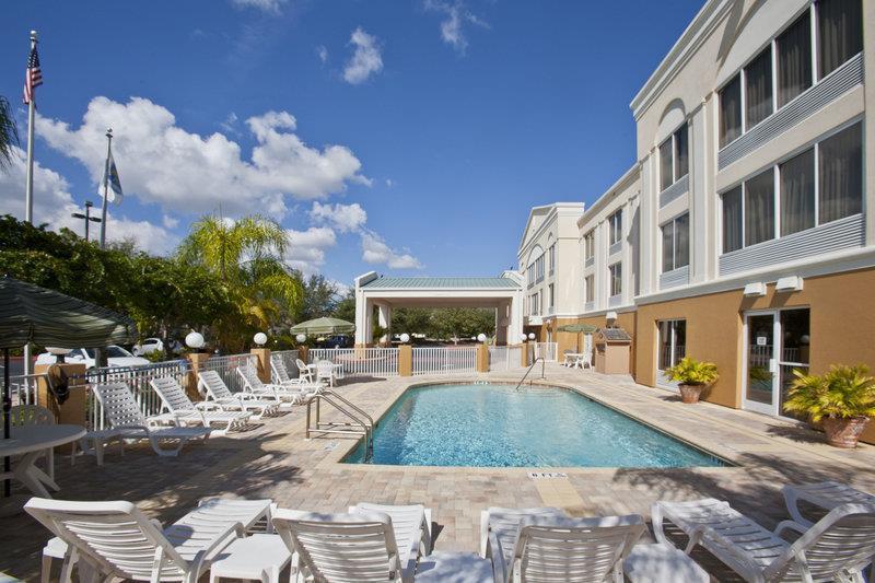 Best Western Plus Ambassador Suites Venice Gardens Einrichtungen foto