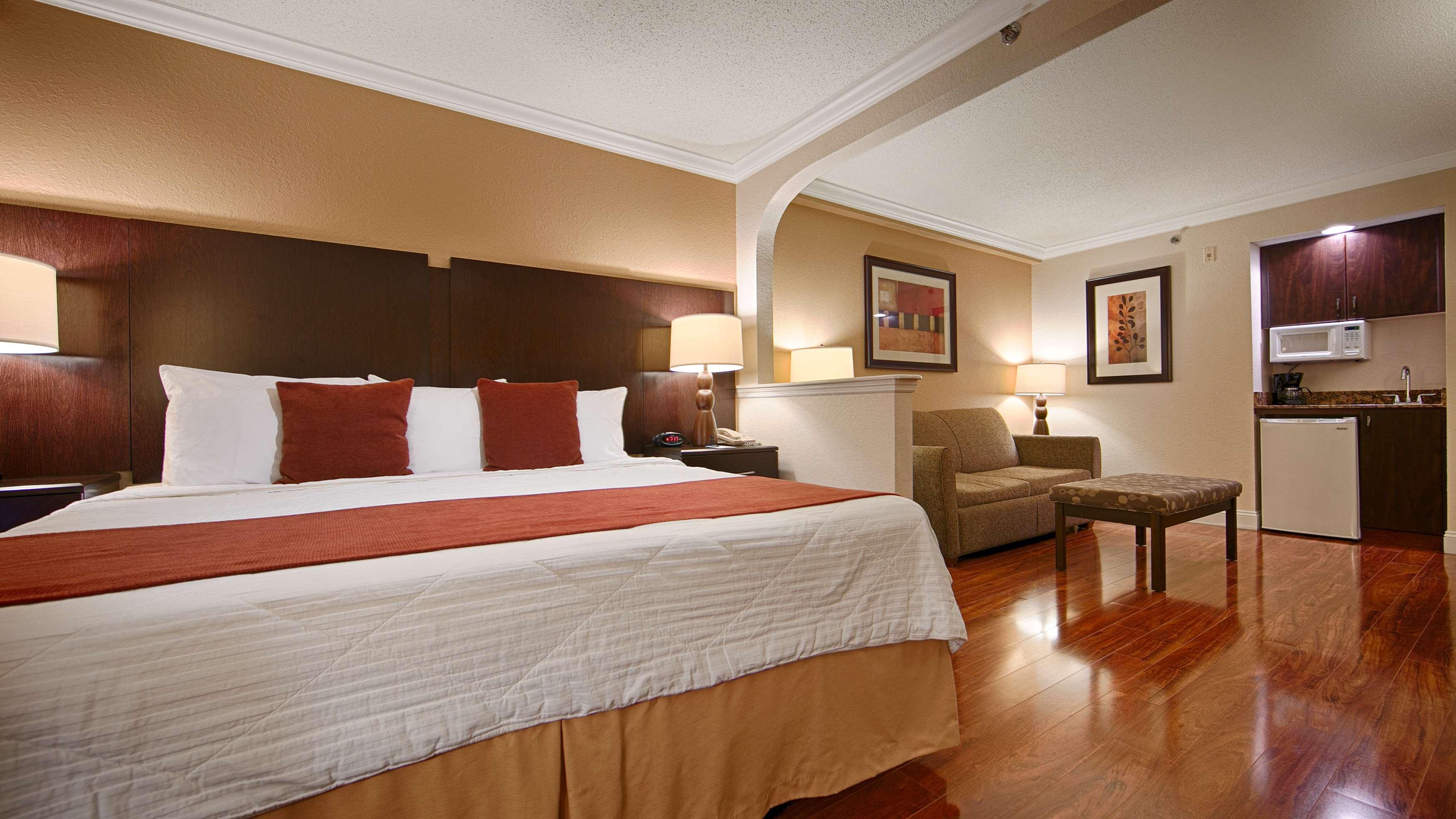 Best Western Plus Ambassador Suites Venice Gardens Exterior foto